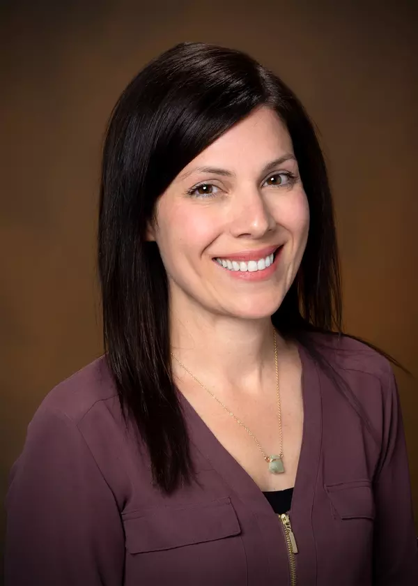Andrea-Hauser-Headshot